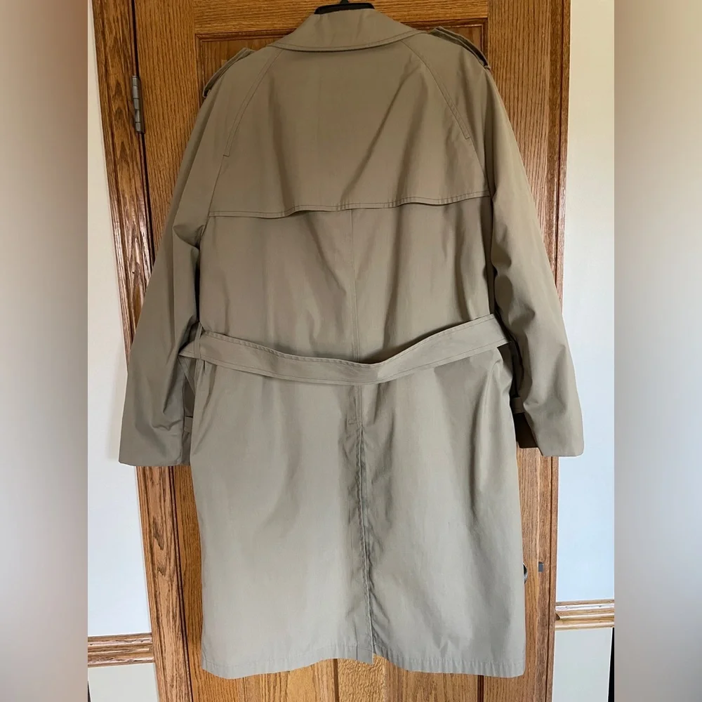 London Fog Maincoat Lined Men’s 44 Regular Tan. Very Good Condition. Vintage! - Picture 9 of 15